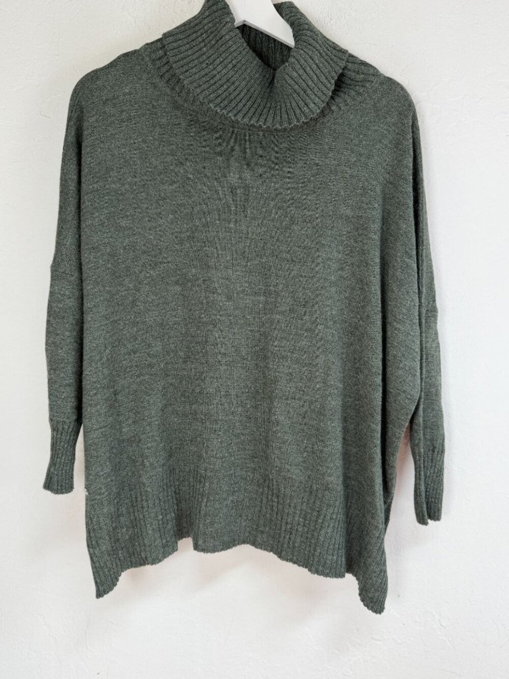 Mersea Womens Heather Green Knit Cowl Neck Oversized Pullover Sweater Size P